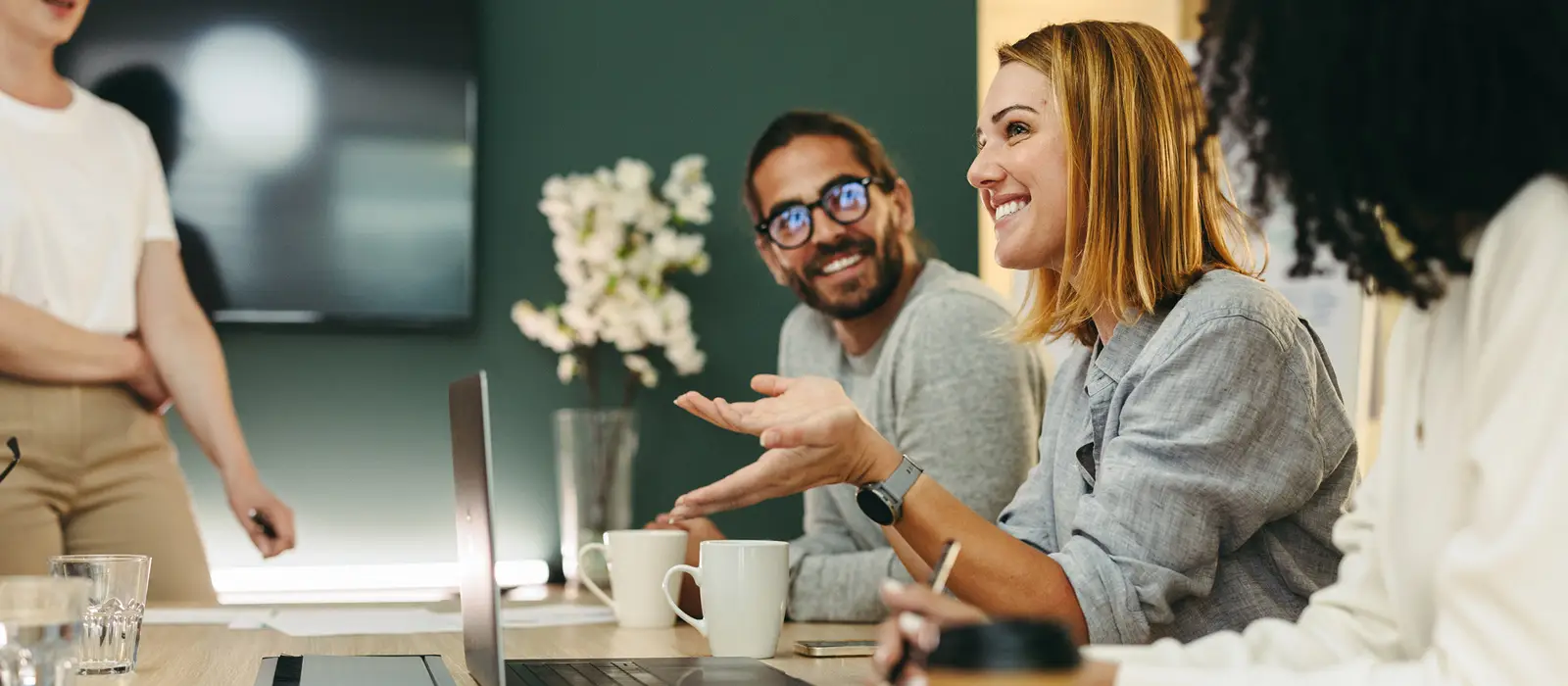 Banner right solution slide