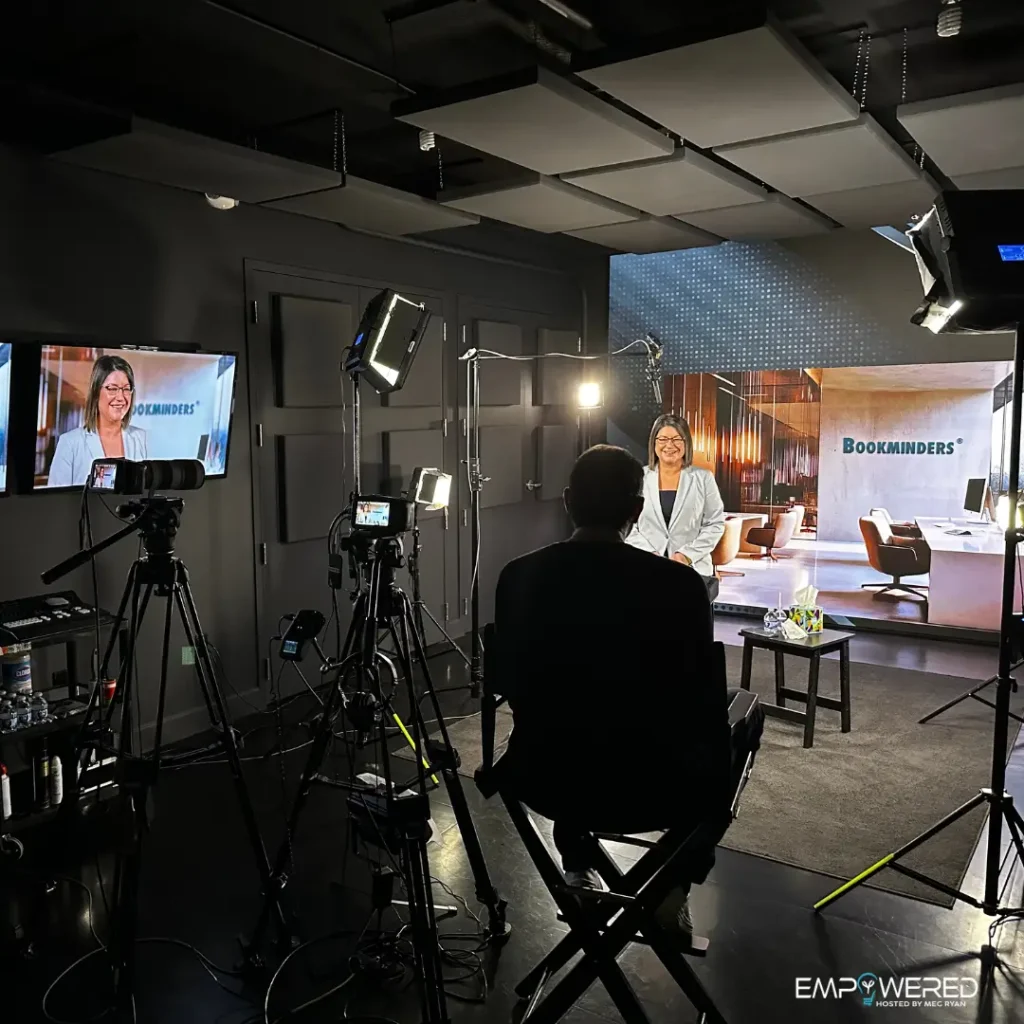 Behind the scenes 3 2